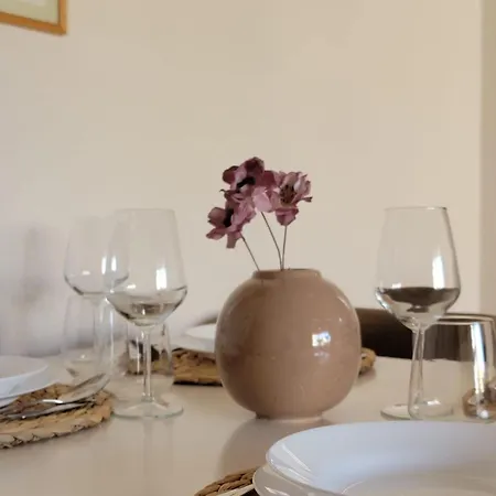 Gems Living Apartman