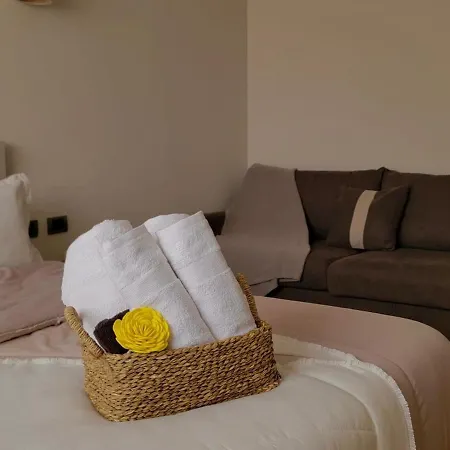 Gems Living Apartman